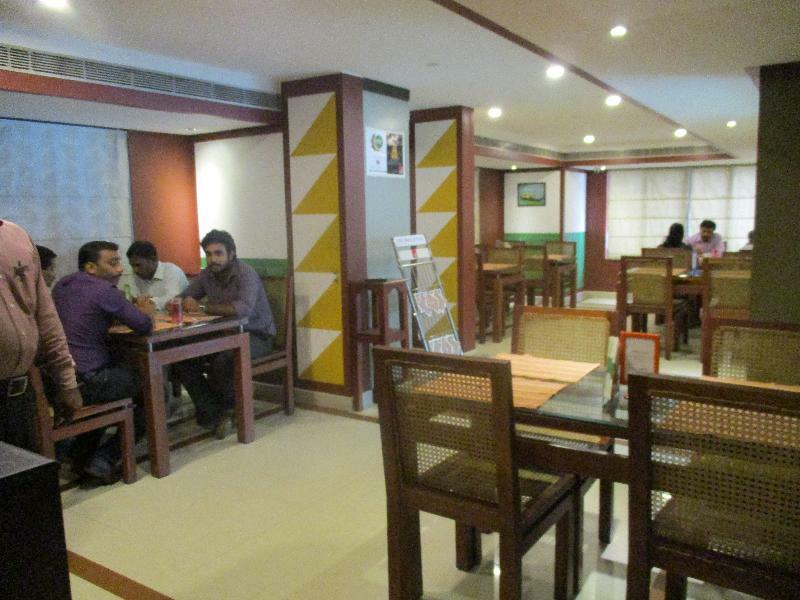 Treebo Trend Time Square Marine Drive Otel Kochi Dış mekan fotoğraf